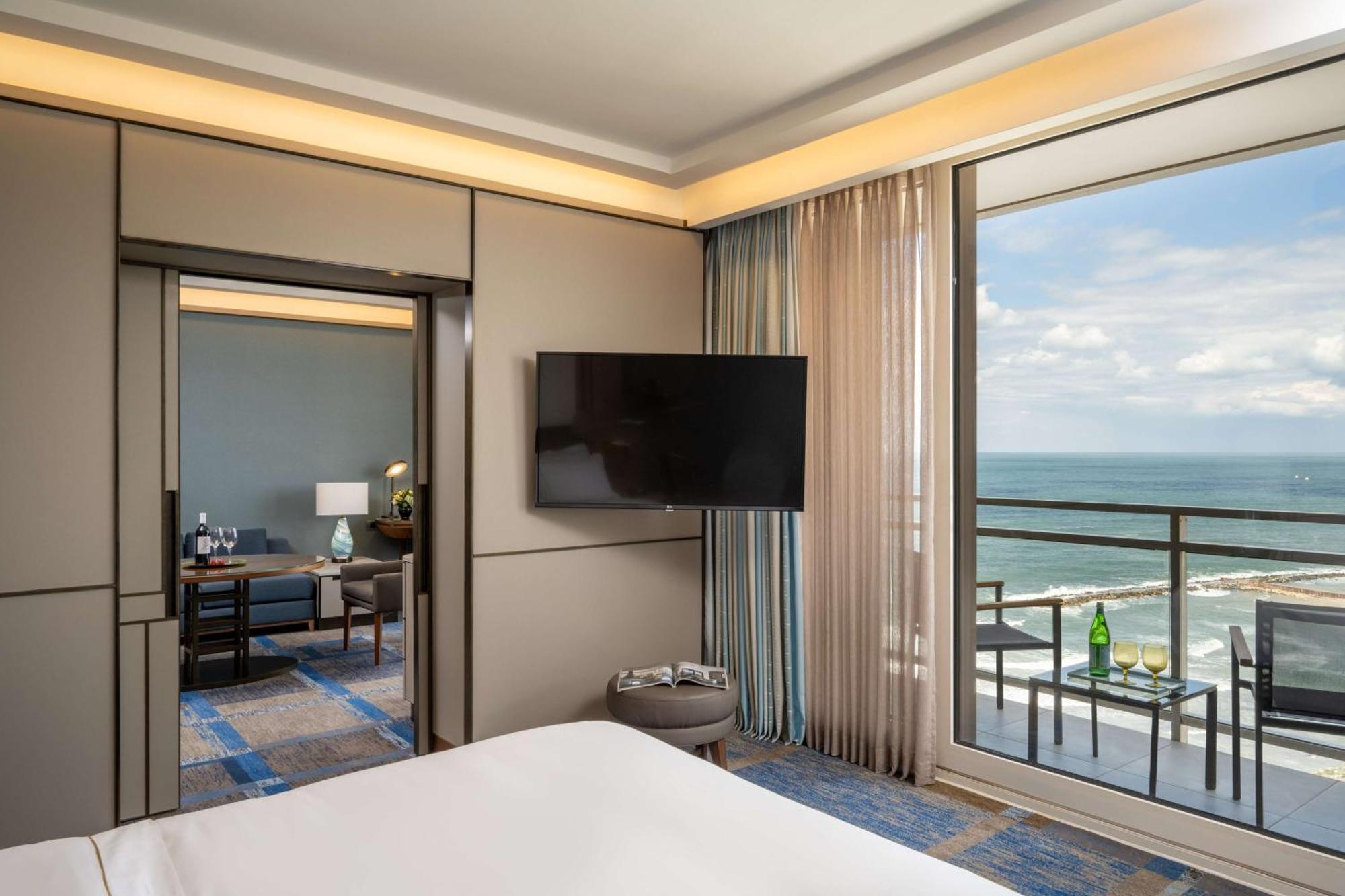 The Vista At Hilton Tel Aviv Hotel Exterior photo