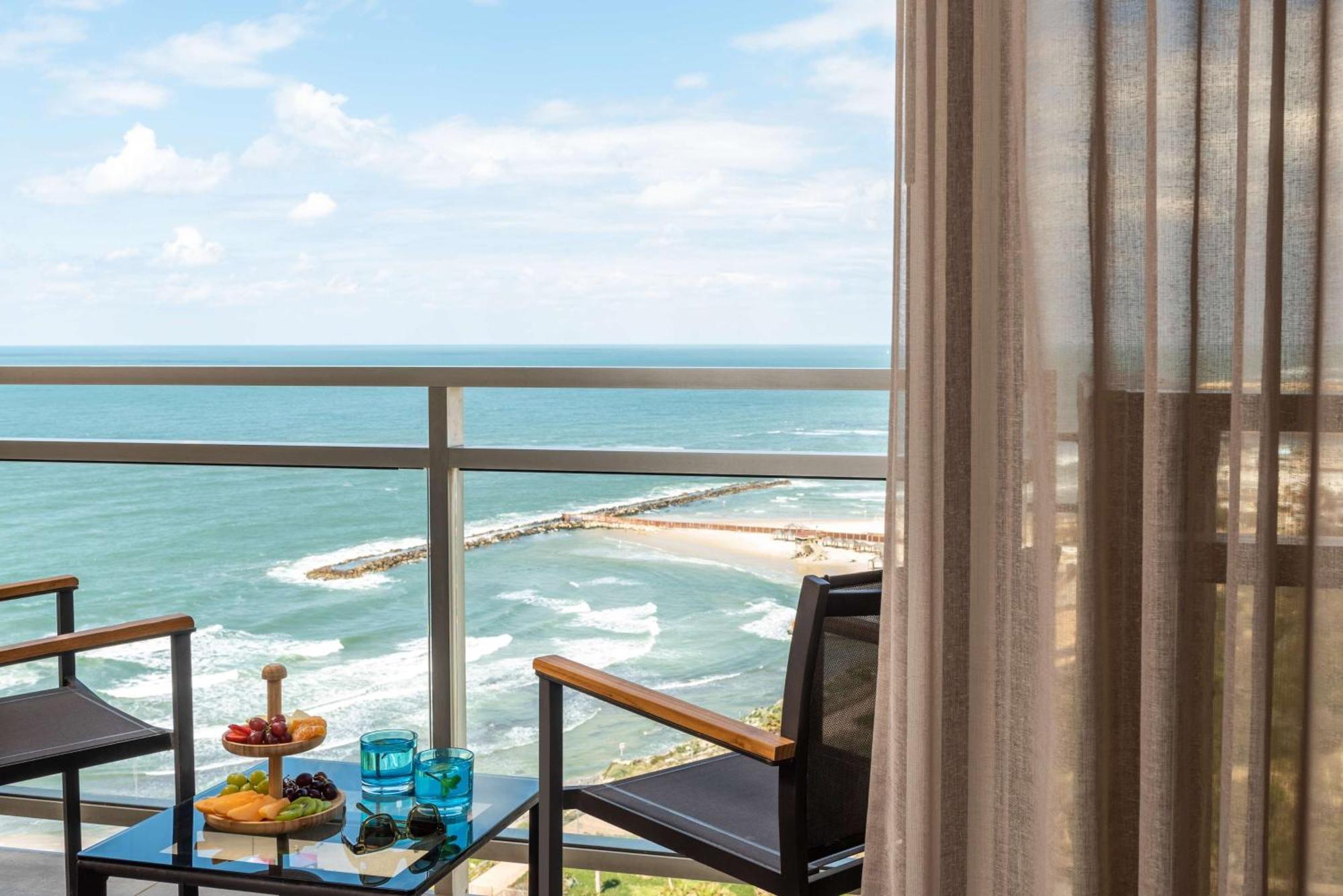 The Vista At Hilton Tel Aviv Hotel Exterior photo